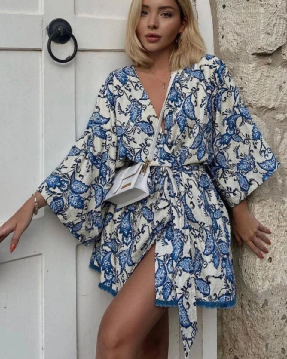 Robe kimono fleuri bleu pour femme